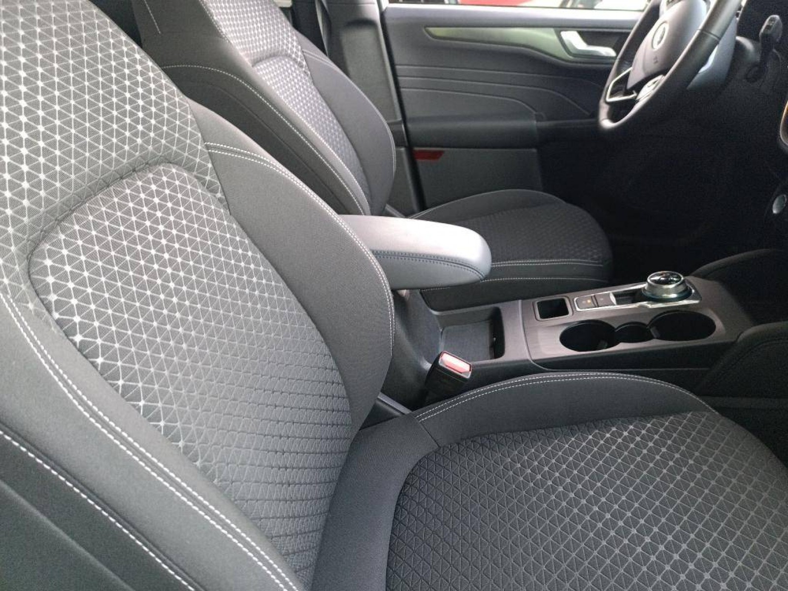 FORD - KUGA - #865250 - 7