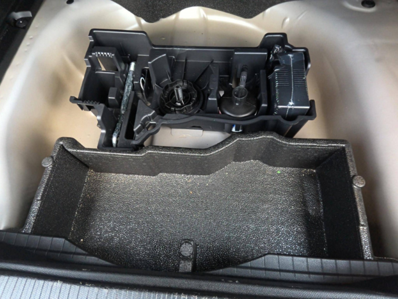 PEUGEOT - 2008 - #865487 - 6