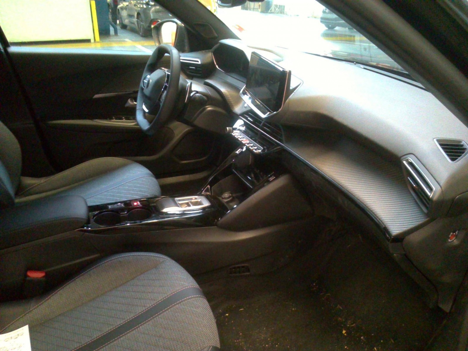 PEUGEOT - 2008 - #865492 - 2