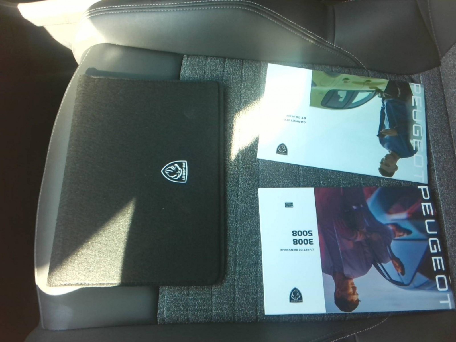 PEUGEOT - 3008 - #865472 - 5