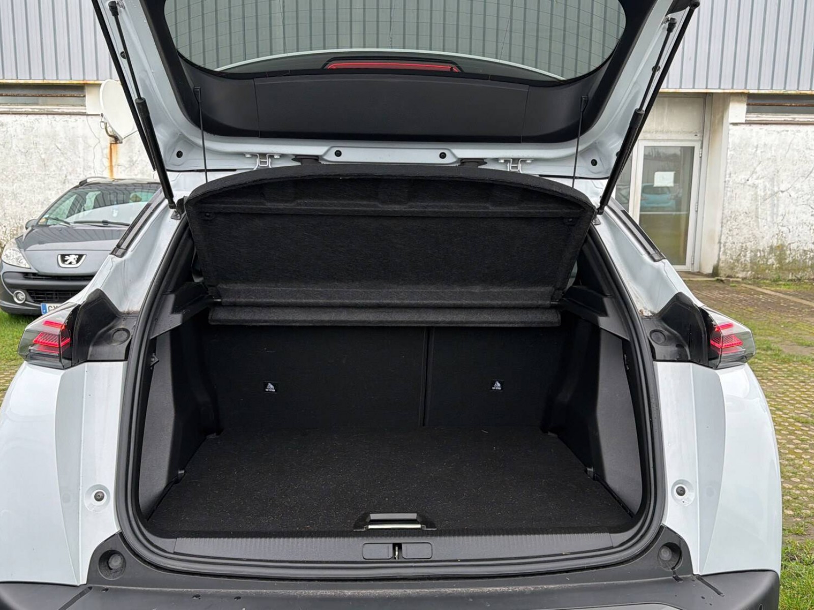 PEUGEOT - 2008 - #866108 - 11