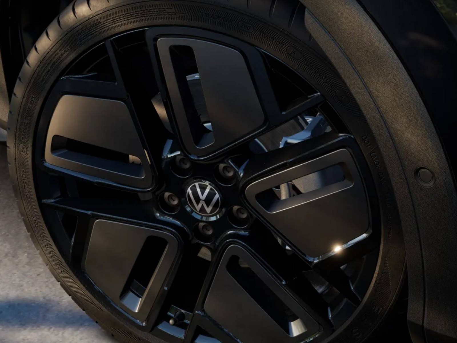 VOLKSWAGEN - T-ROC - #866436 - 6