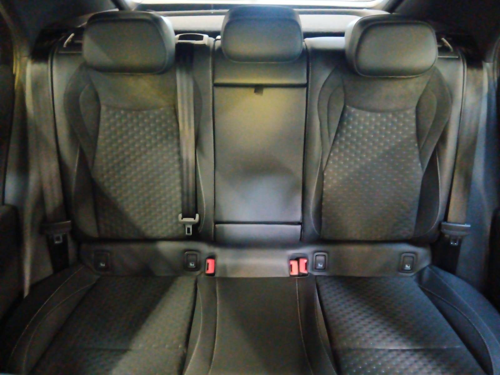 VOLKSWAGEN - T-ROC - #844890 - 8