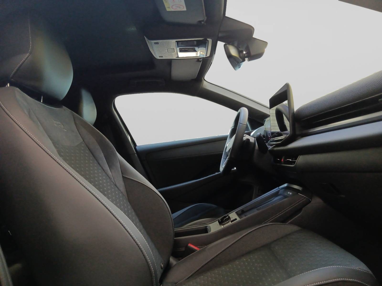 VOLKSWAGEN - T-ROC - #844890 - 13