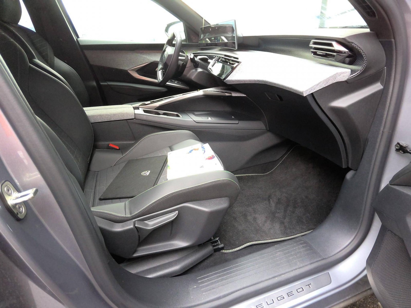 PEUGEOT - 3008 - #867295 - 2