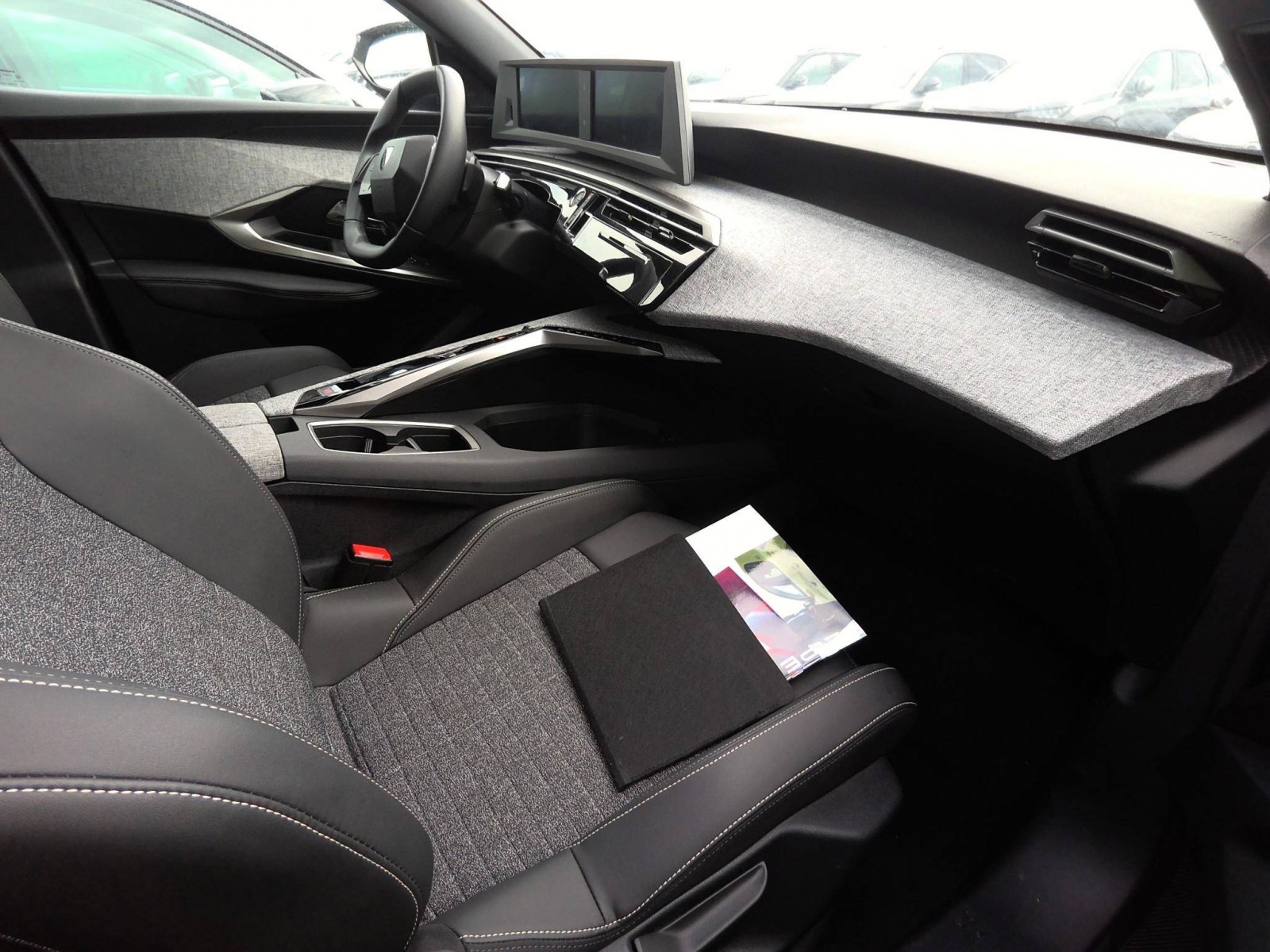 PEUGEOT - 5008 - #867355 - 2