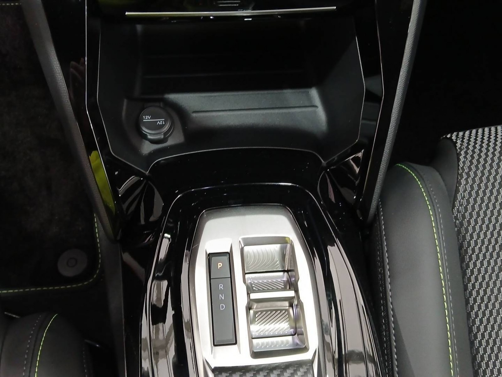 PEUGEOT - 2008 - #847356 - 13