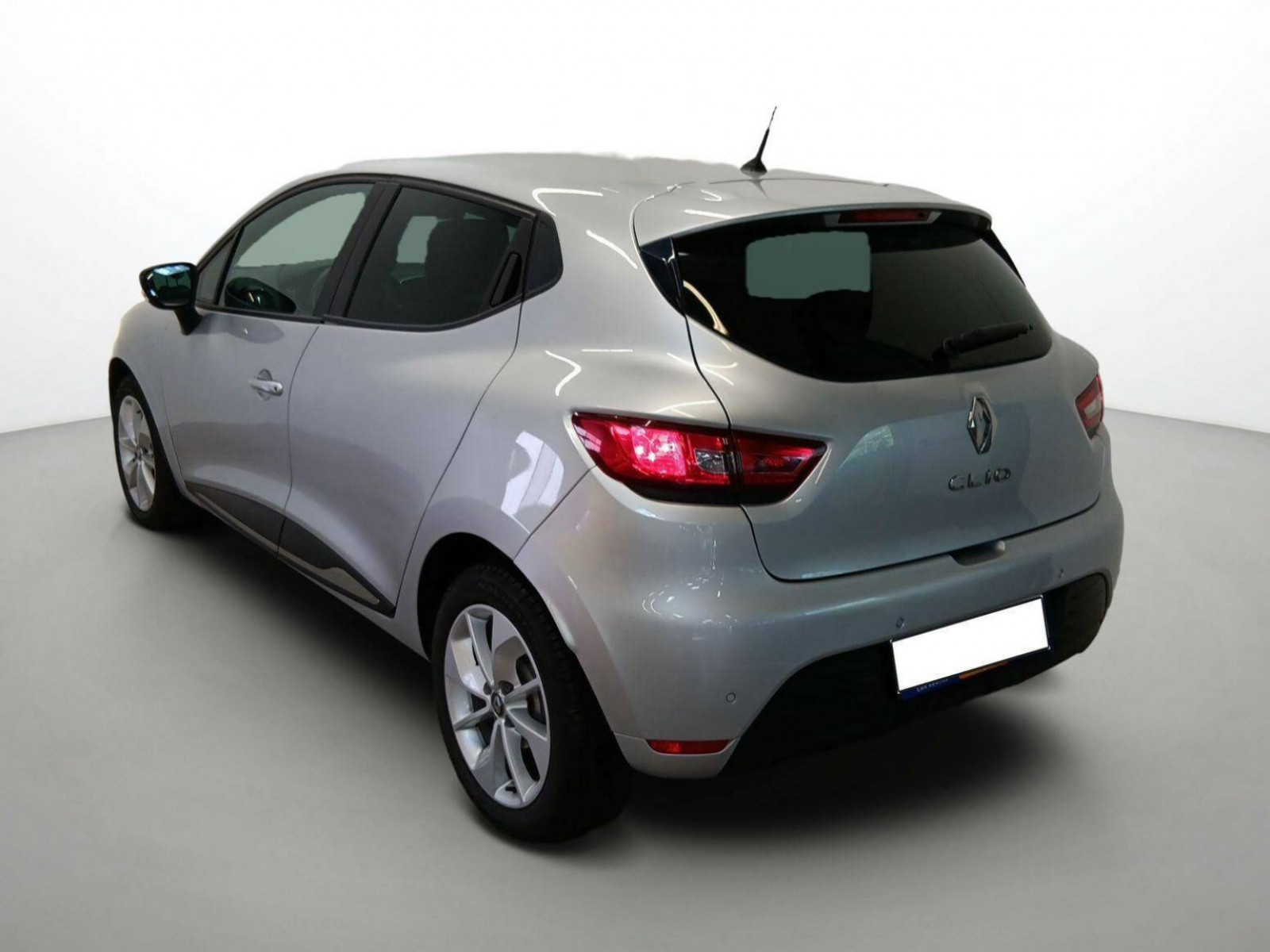 RENAULT - CLIO IV - #198368 - 19