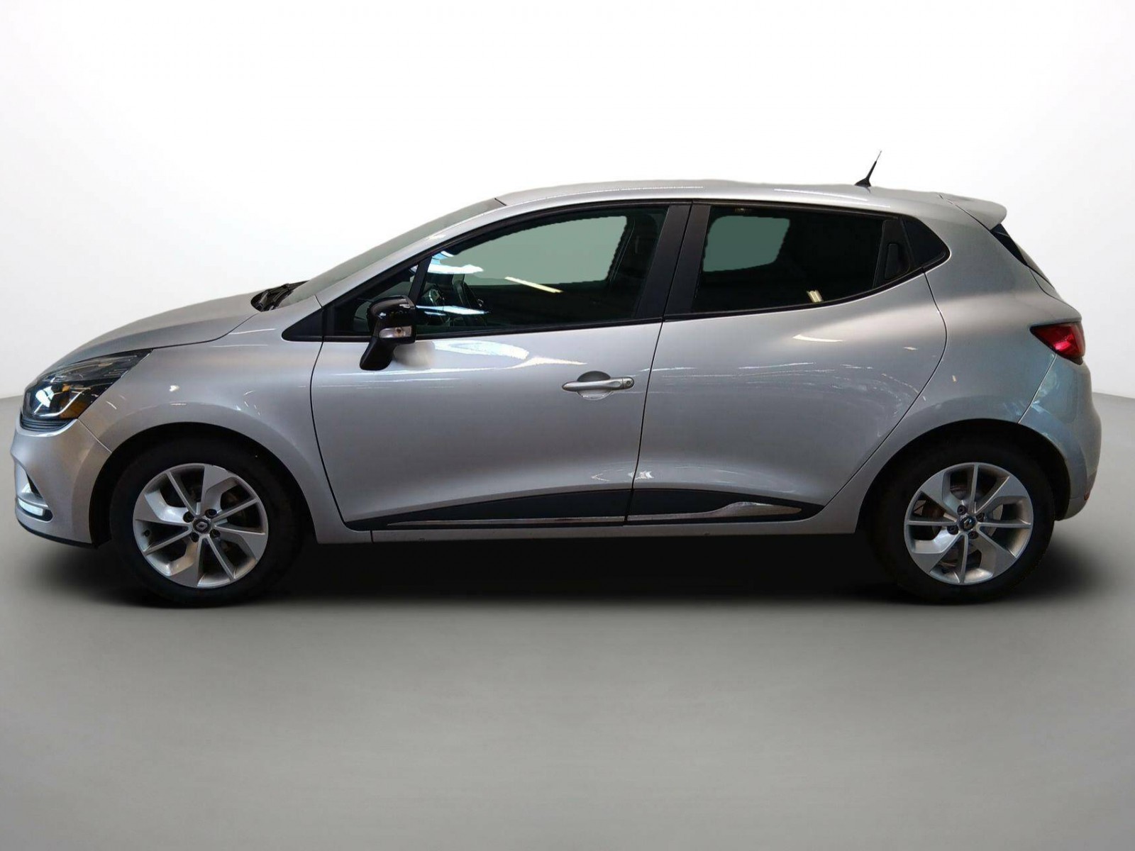 RENAULT - CLIO IV - #198368 - 16