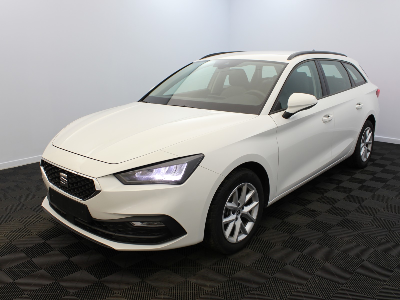 SEAT - LEON SPORTSTOURER - #181737 - 0