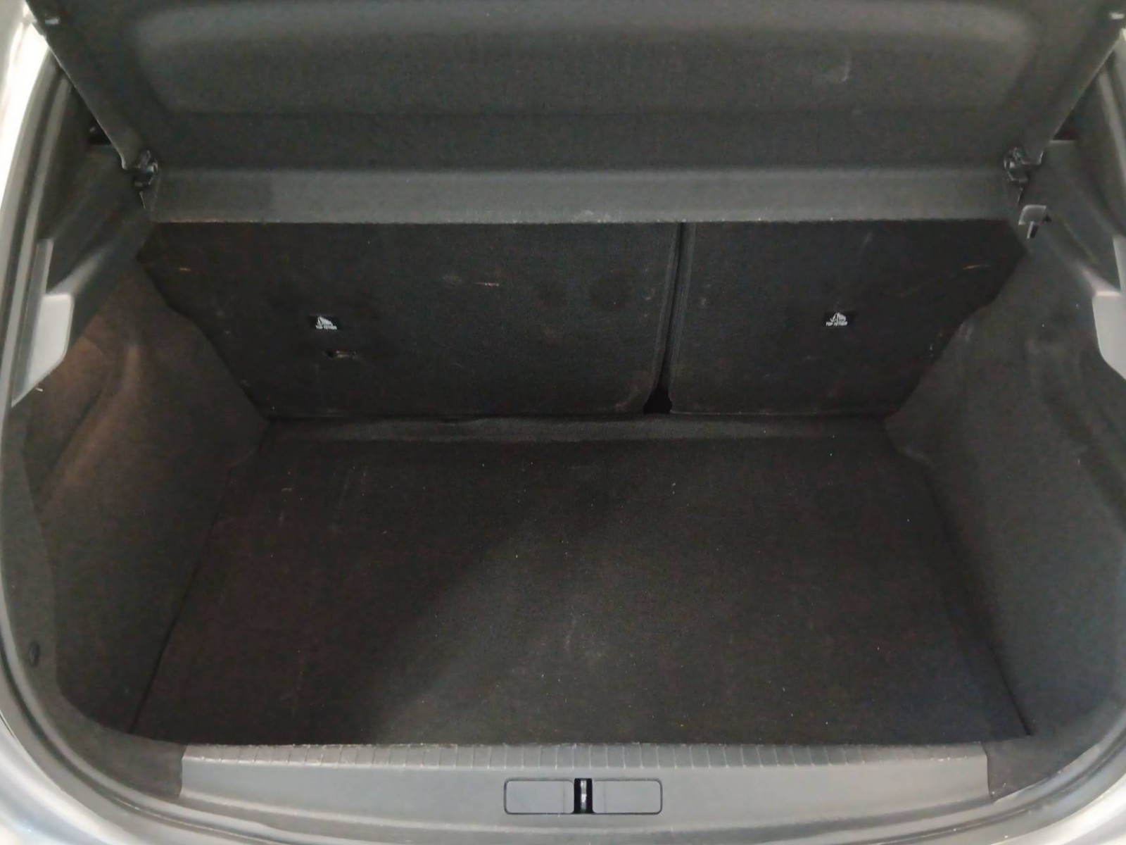 PEUGEOT - 208 - #869555 - 10