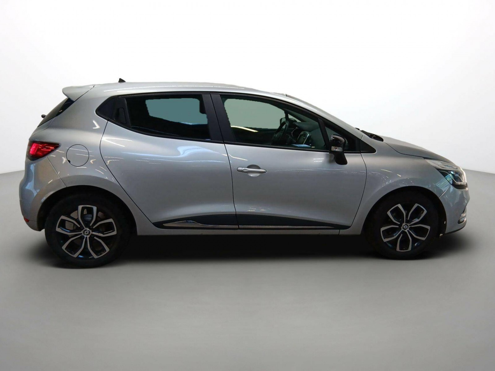 RENAULT - CLIO IV - #198347 - 15