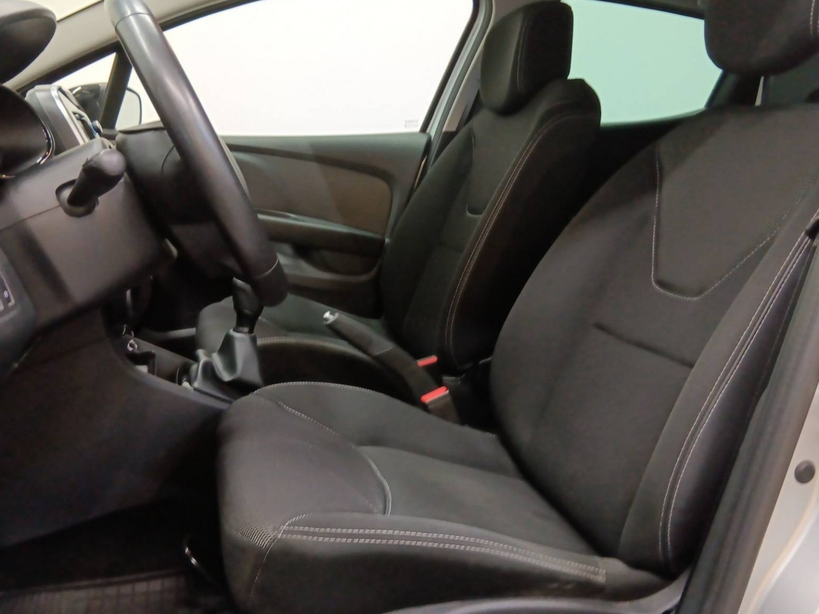 RENAULT - CLIO IV - #198347 - 27