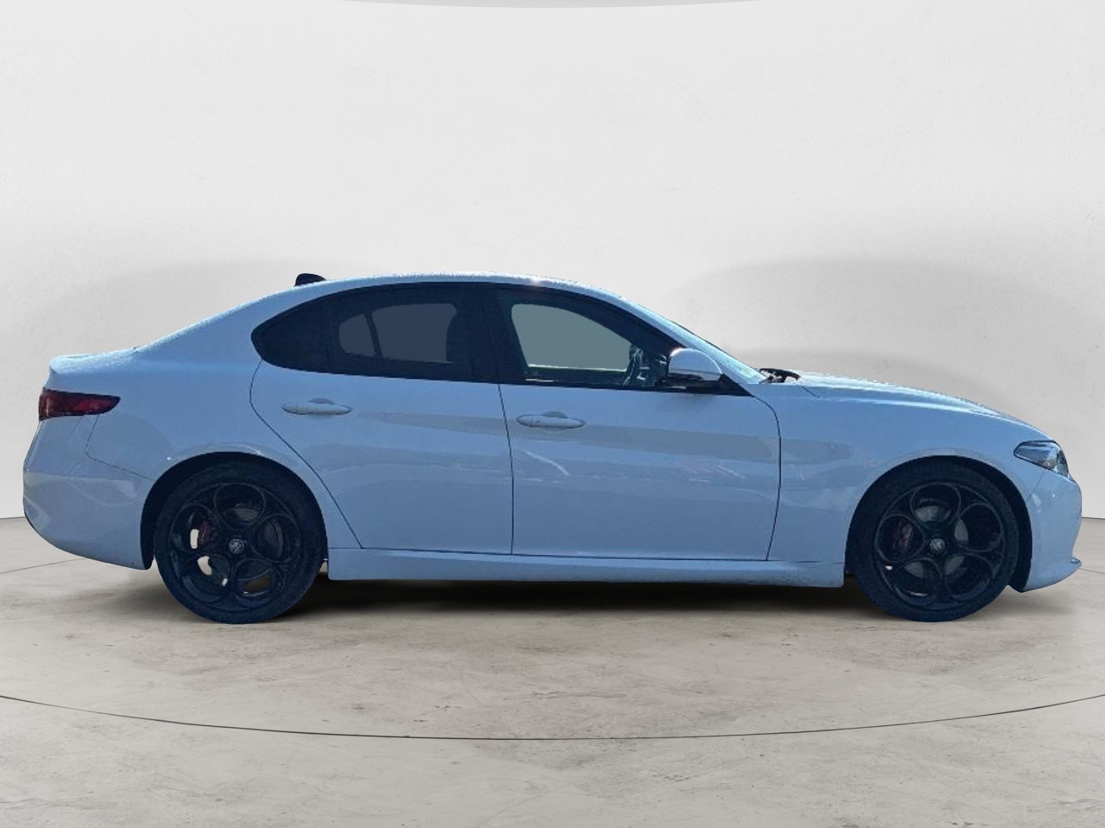 ALFA ROMEO - GIULIA MY22 - #846555 - 3