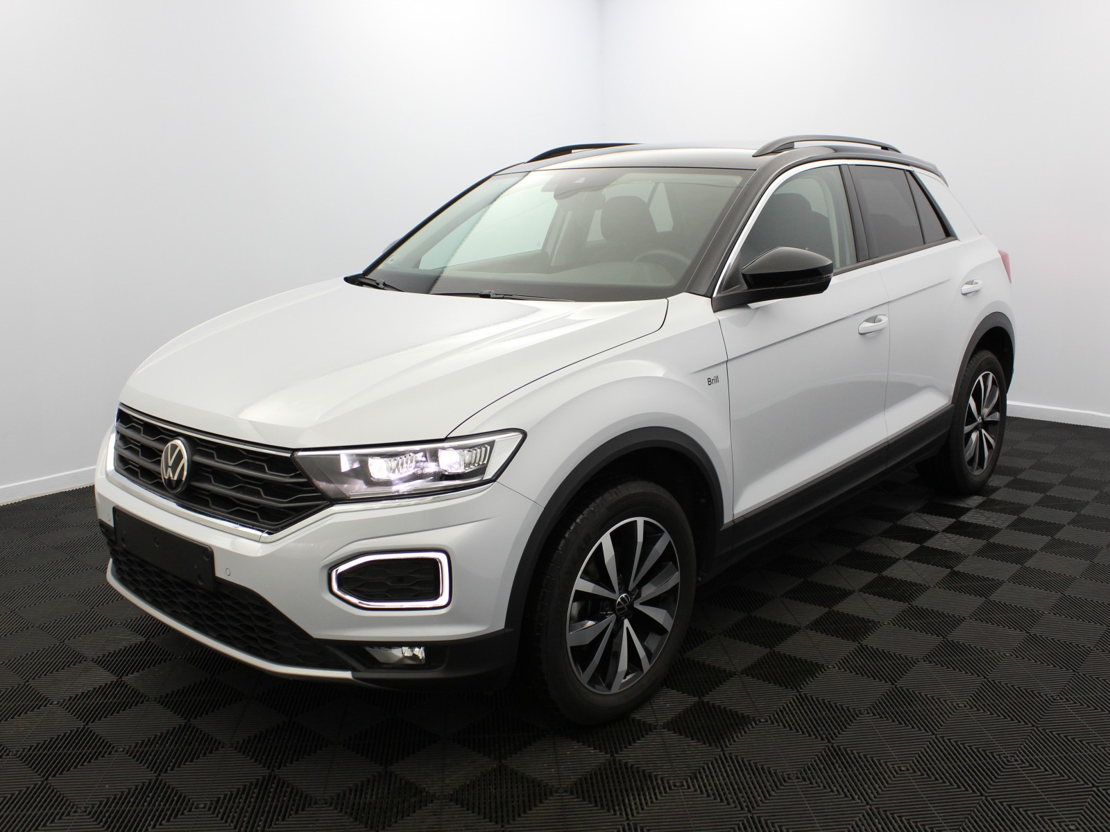 VOLKSWAGEN - T-ROC - #167318 - 0