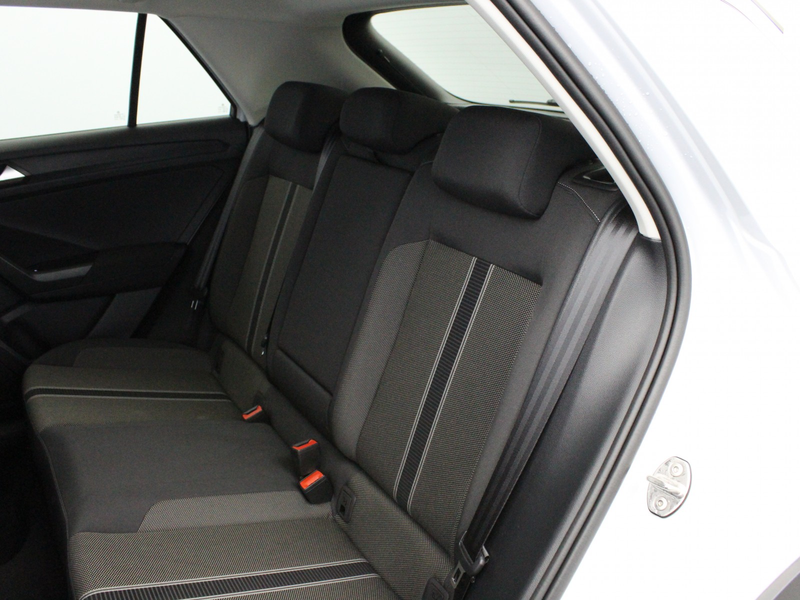 VOLKSWAGEN - T-ROC - #167318 - 8