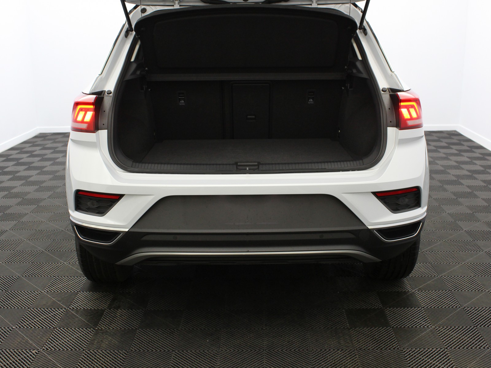 VOLKSWAGEN - T-ROC - #167318 - 13