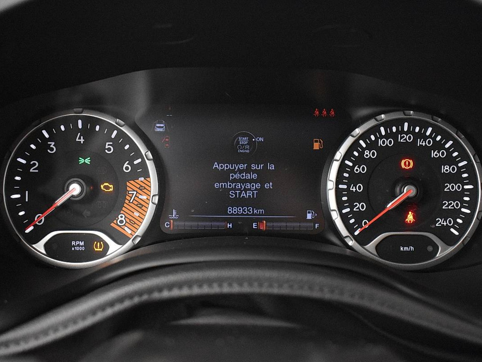 JEEP - RENEGADE - #182235 - 12