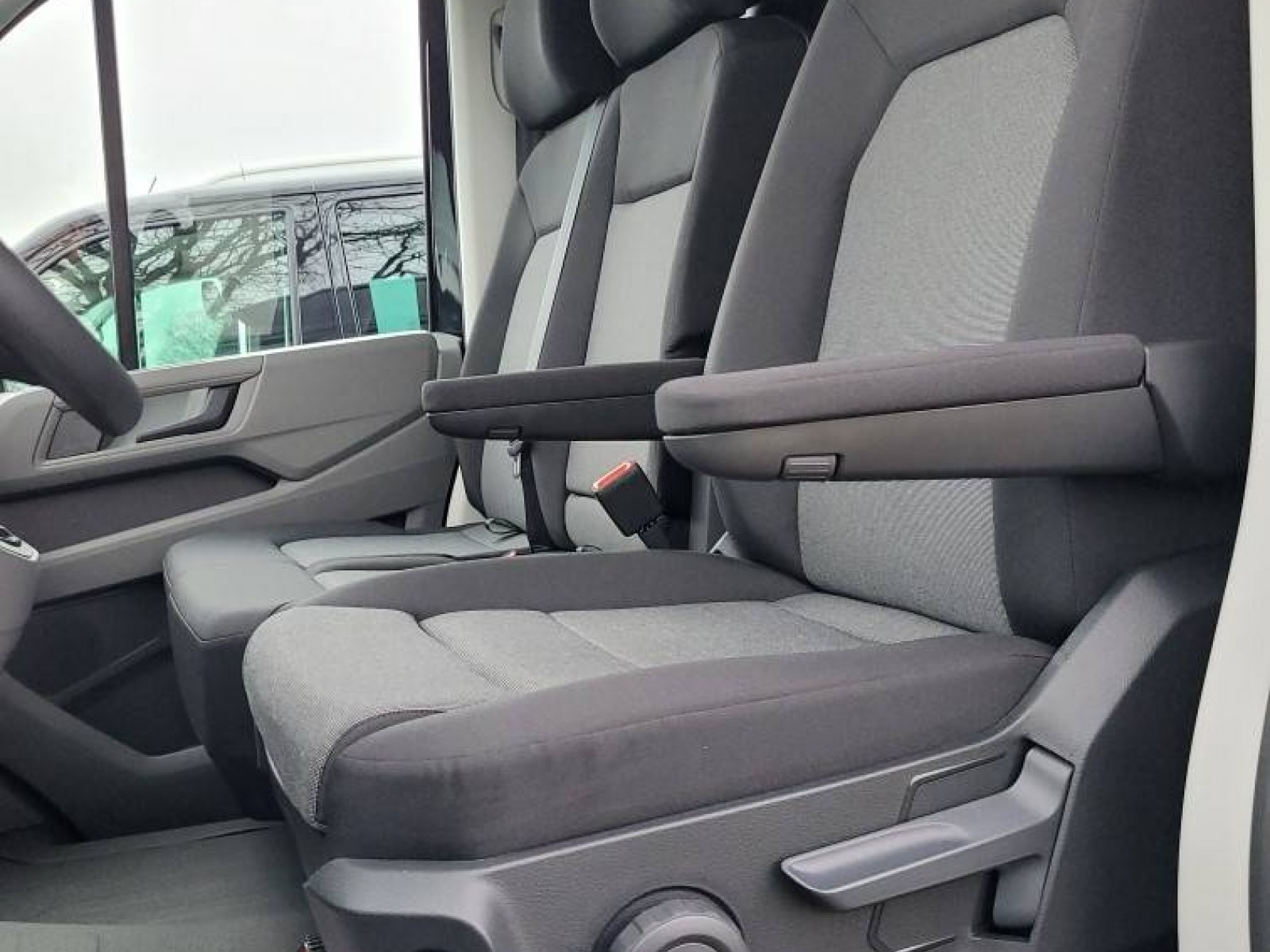 VOLKSWAGEN - CRAFTER VAN - #181740 - 2