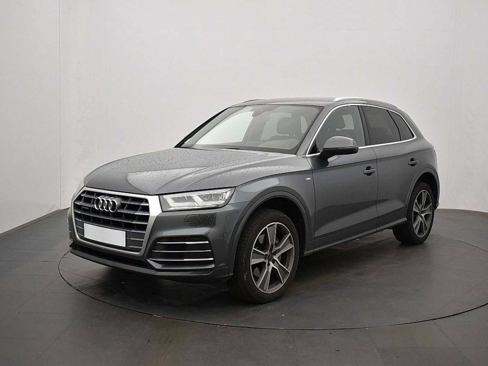 AUDI - Q5 - #181553 - 0