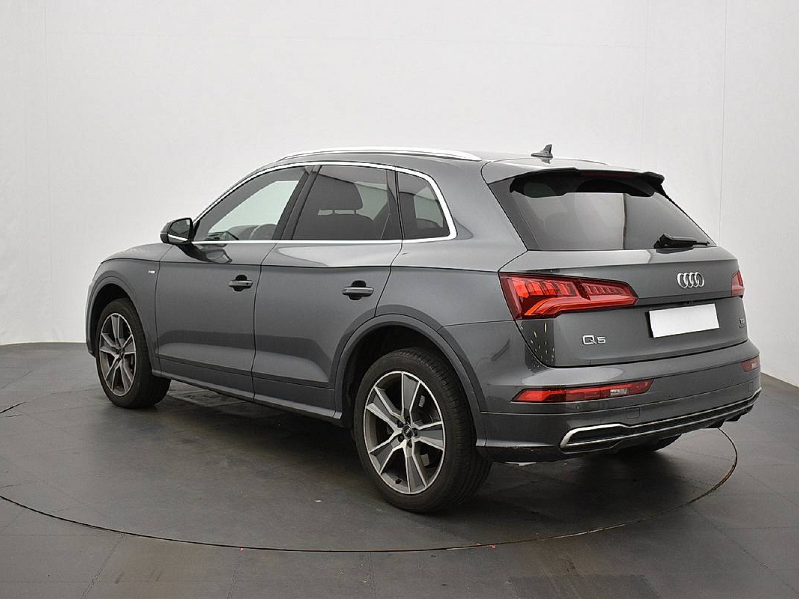 AUDI - Q5 - #181553 - 3