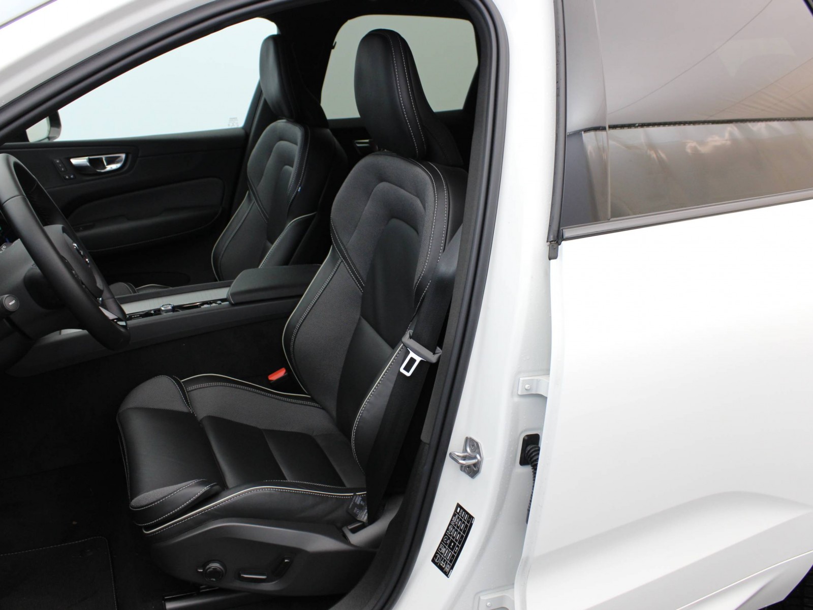VOLVO - XC60 MY22 - #174952 - 7