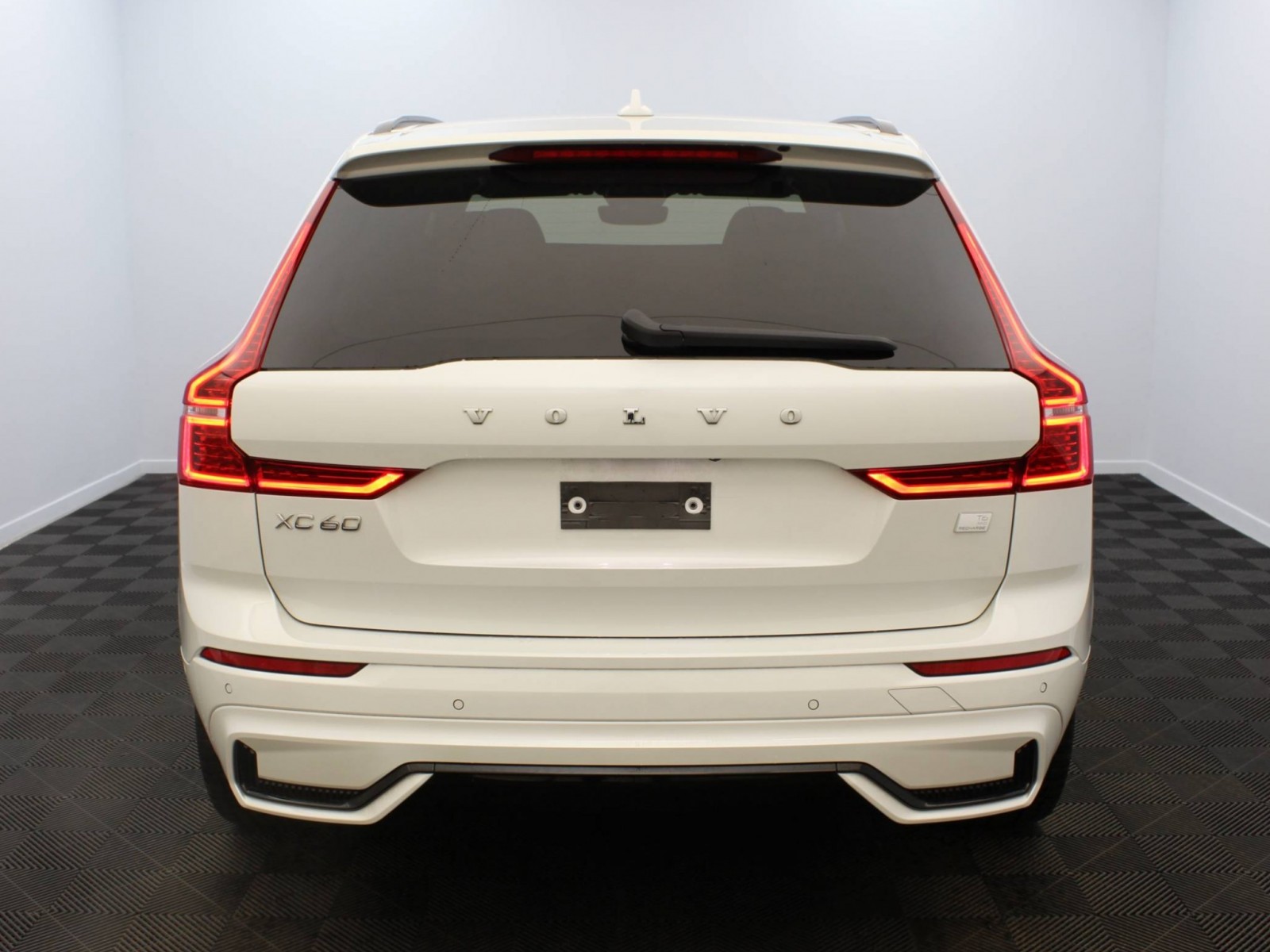 VOLVO - XC60 MY22 - #174952 - 21