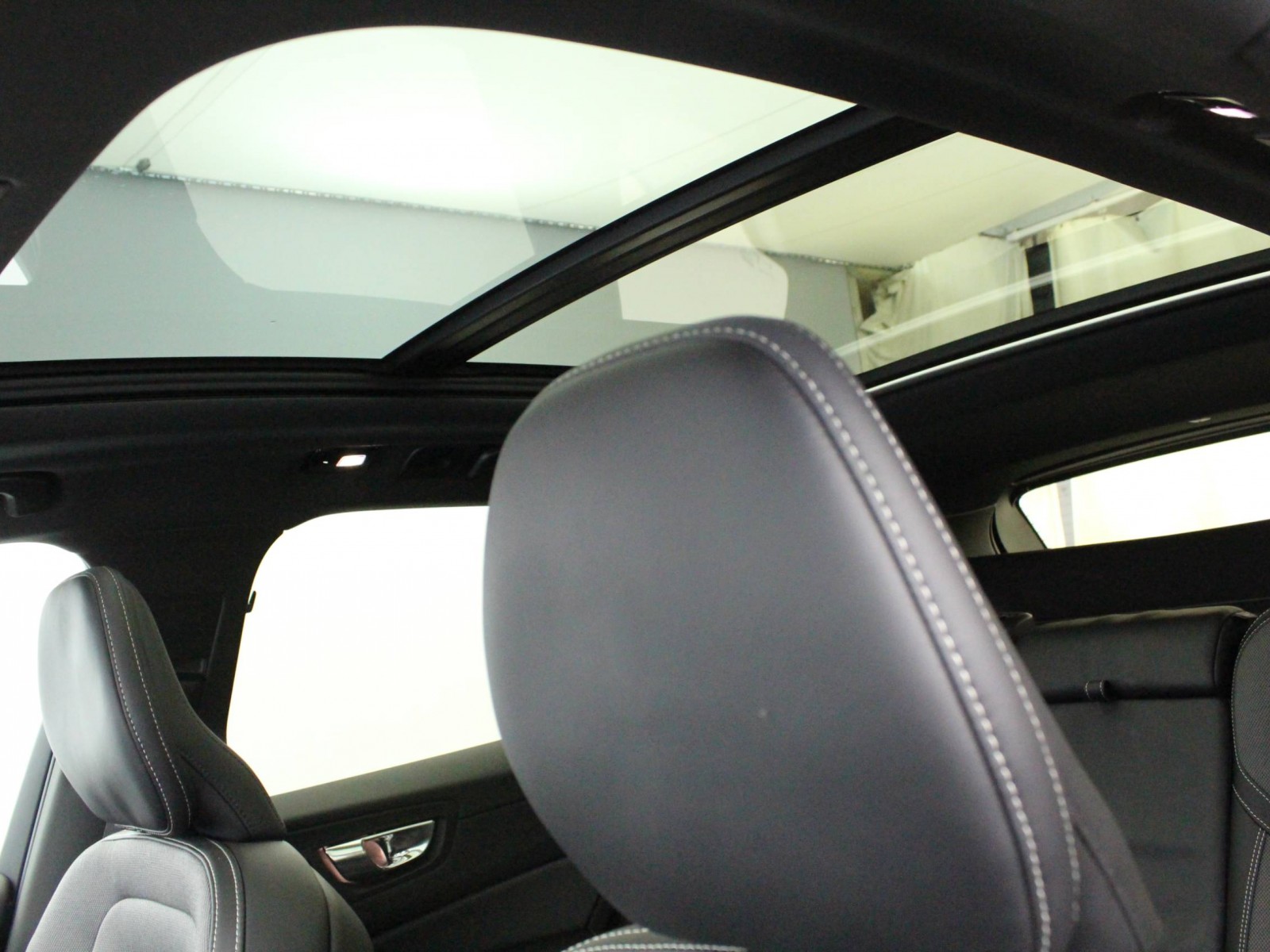 VOLVO - XC60 MY22 - #174952 - 14