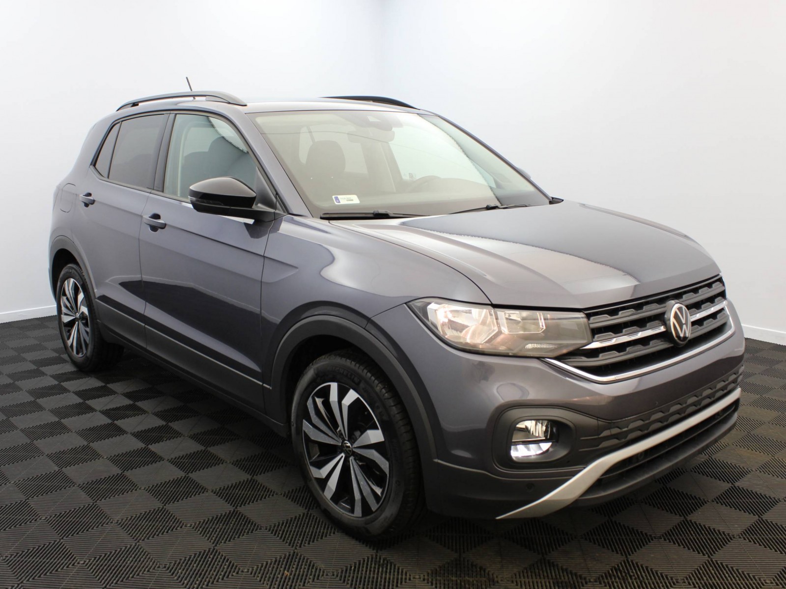 VOLKSWAGEN - T-CROSS - #182267 - 1