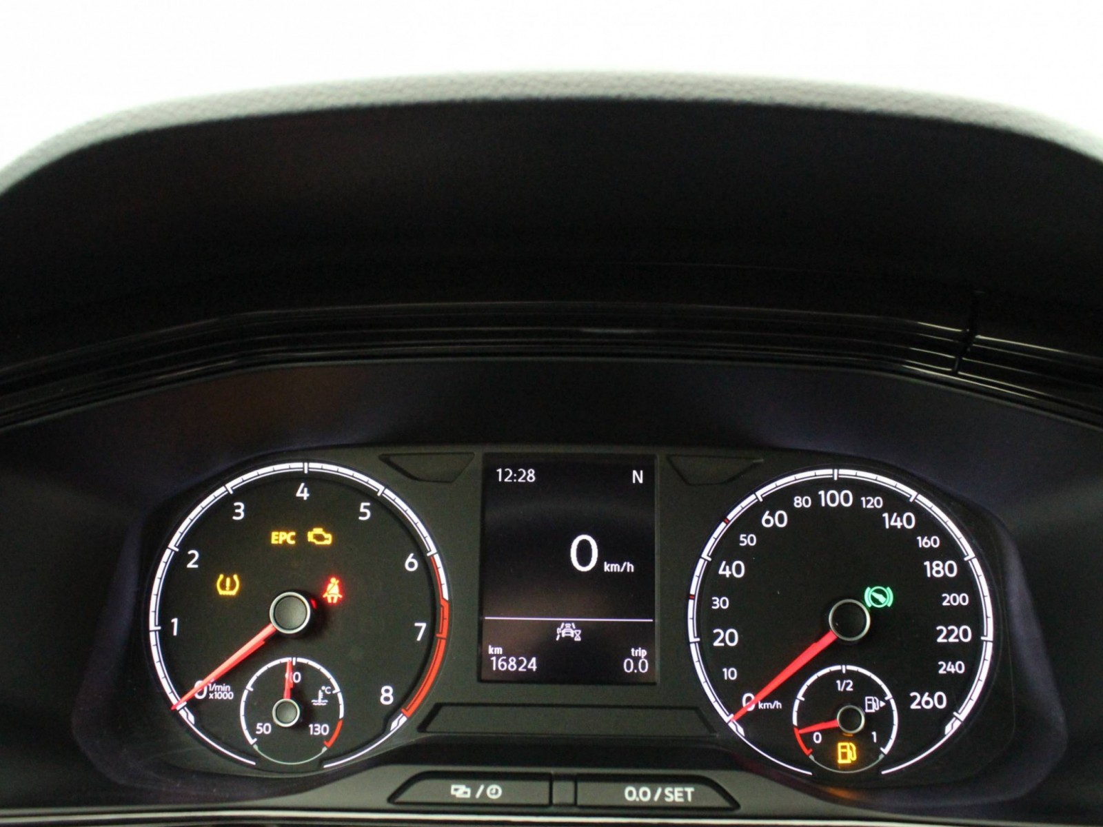 VOLKSWAGEN - T-CROSS - #182267 - 27