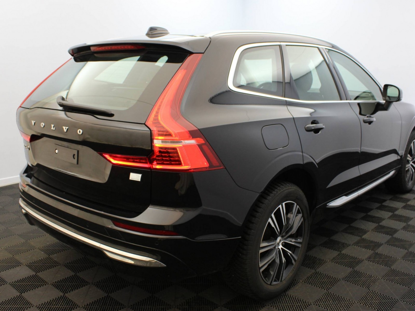 VOLVO - XC60 MY22 - #174920 - 19