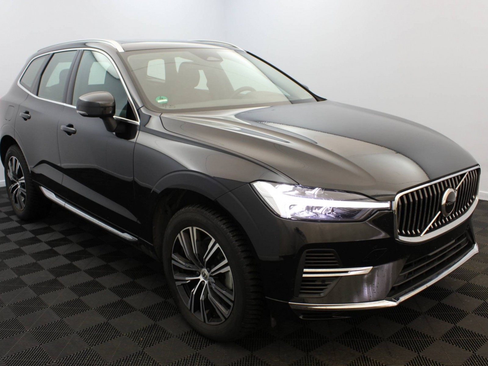VOLVO - XC60 MY22 - #174920 - 17