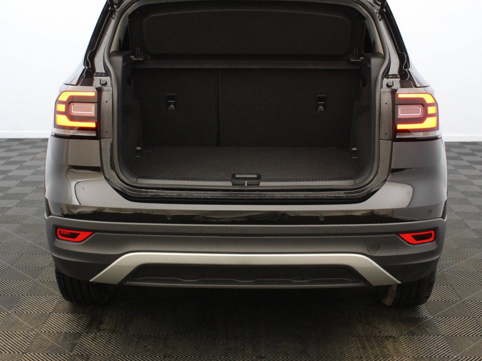 VOLKSWAGEN - T-CROSS - #175409 - 27