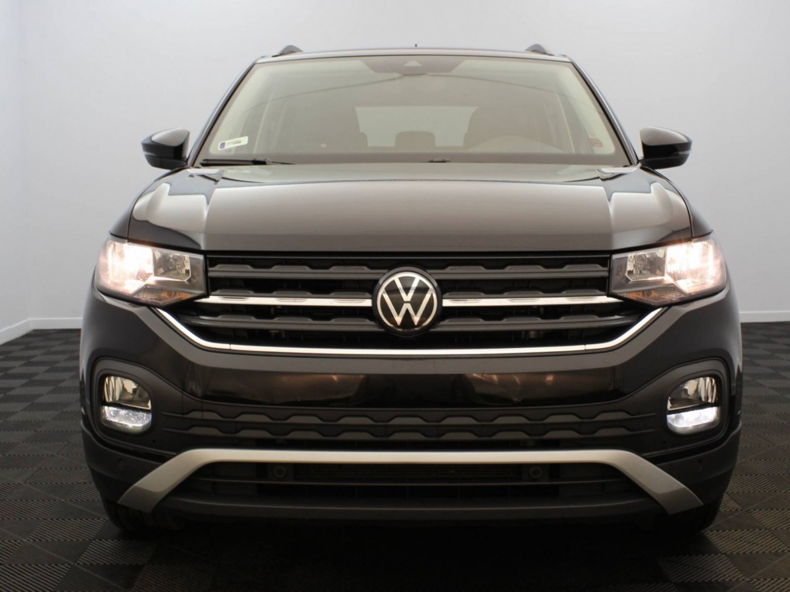 VOLKSWAGEN - T-CROSS - #175402 - 18