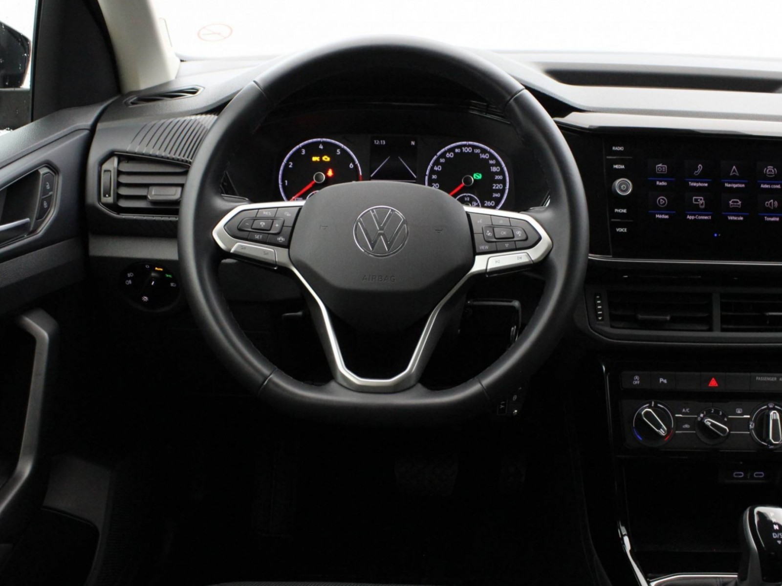 VOLKSWAGEN - T-CROSS - #175402 - 23