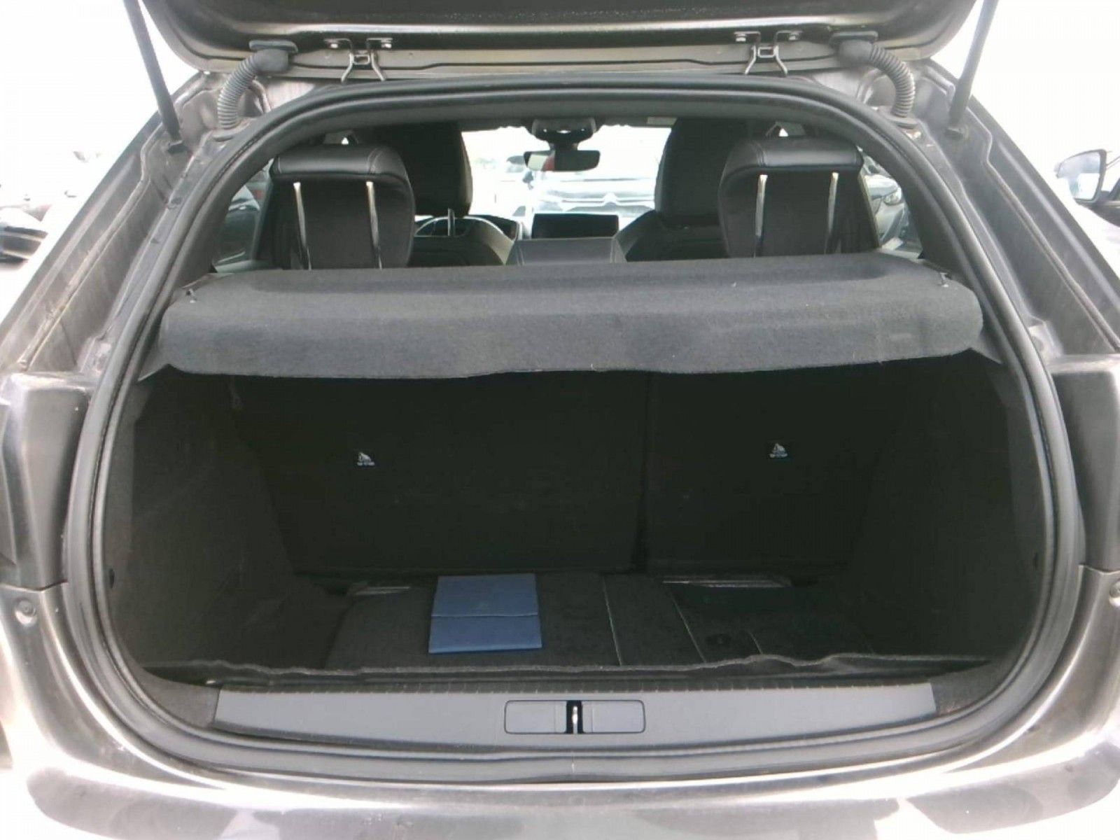 PEUGEOT - 208 - #182507 - 3
