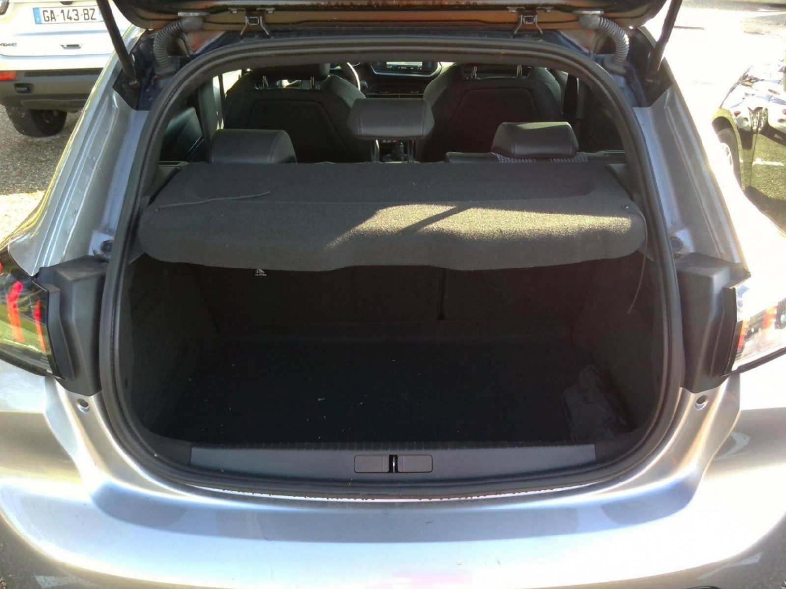 PEUGEOT - 208 - #182508 - 8