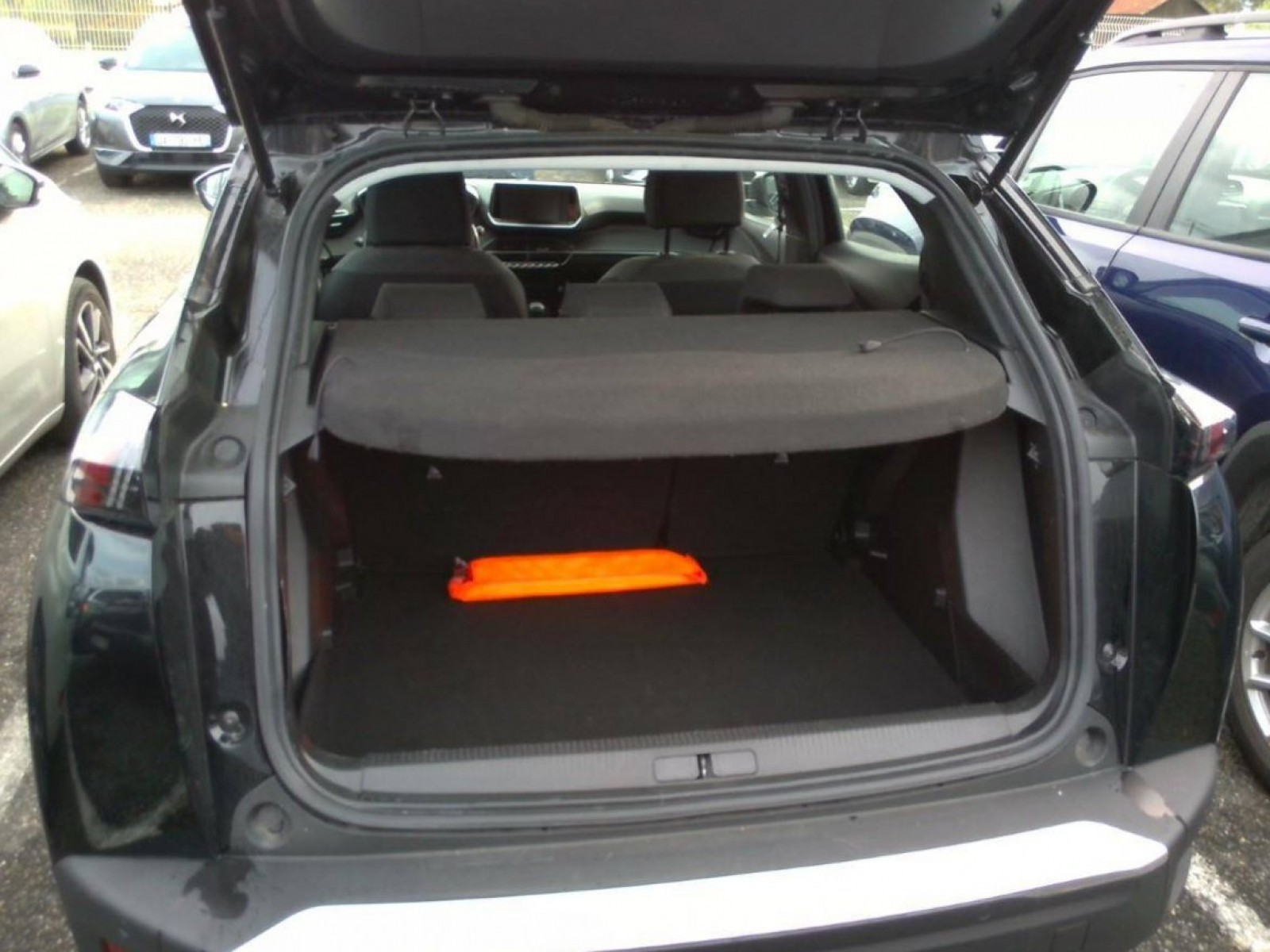 PEUGEOT - 2008 - #182525 - 8