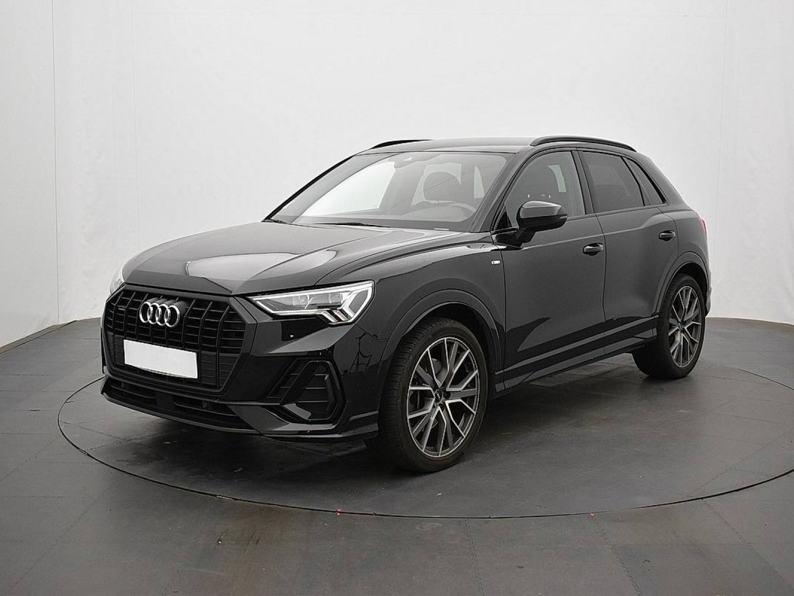 AUDI - Q3 - #181914 - 0