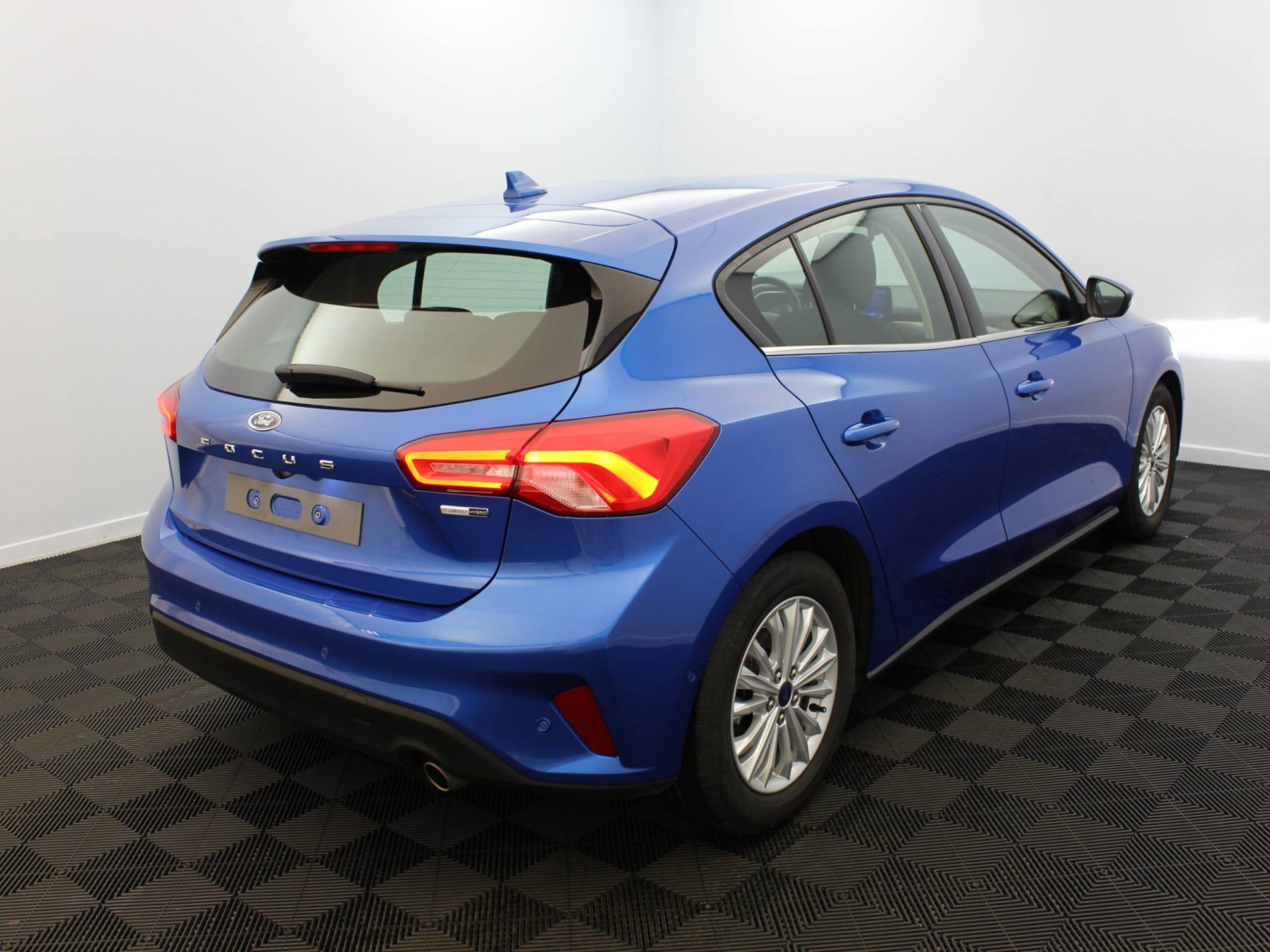FORD - FOCUS - #181910 - 3