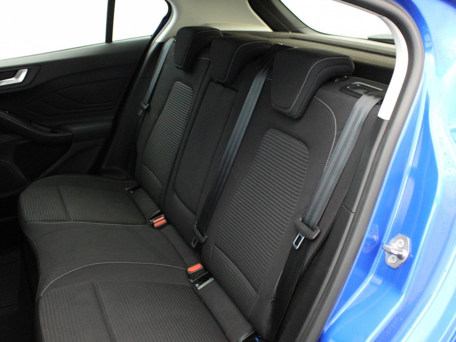 FORD - FOCUS - #181910 - 23