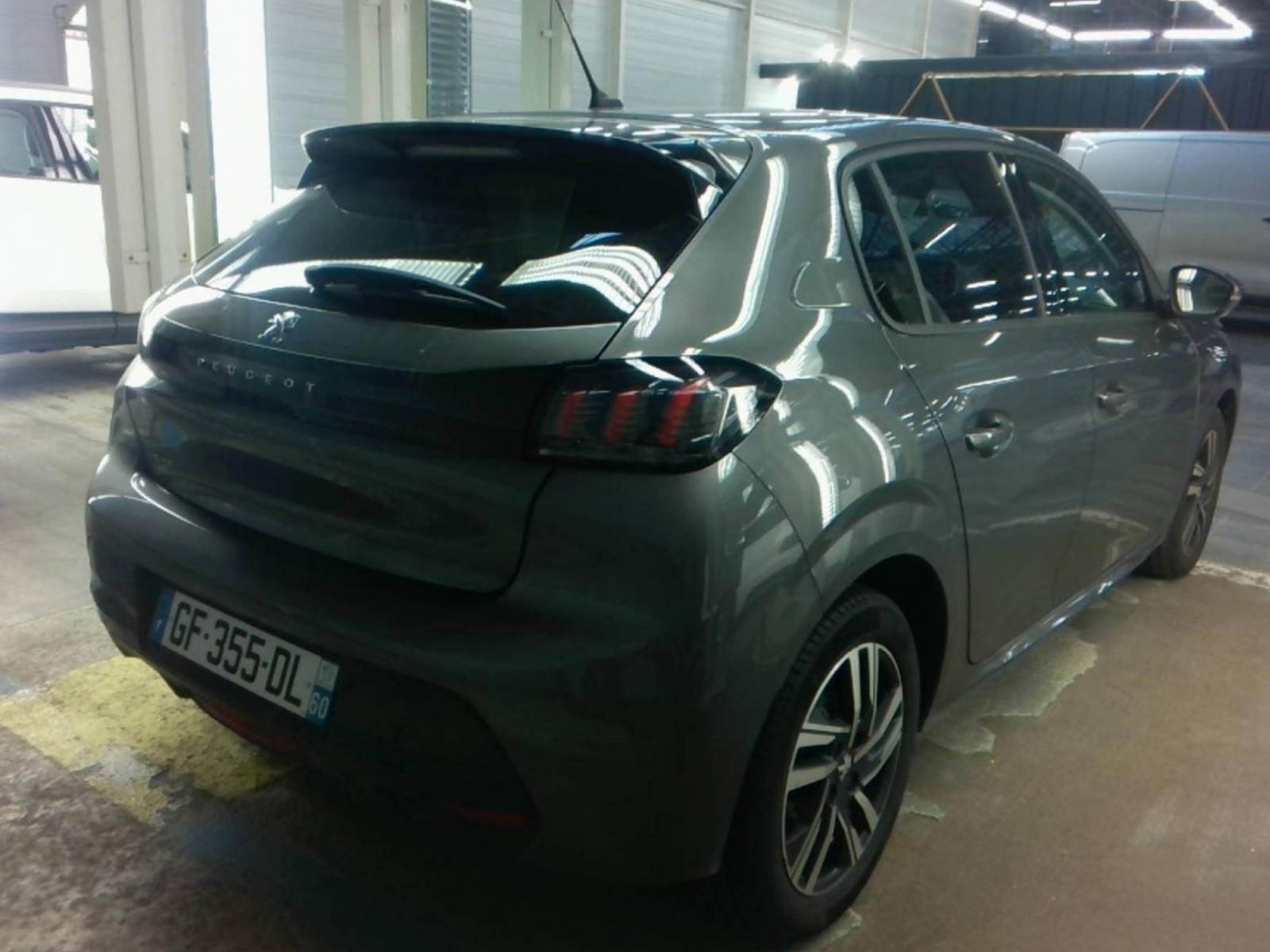 PEUGEOT - 208 - #182557 - 9