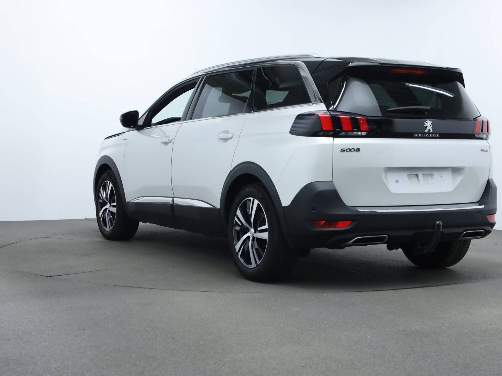 PEUGEOT - 5008 - #182237 - 2