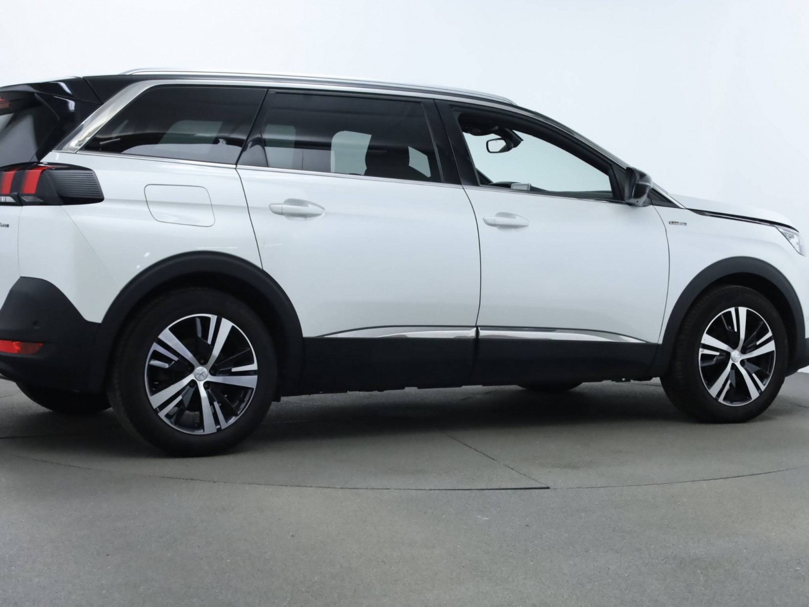 PEUGEOT - 5008 - #182237 - 23