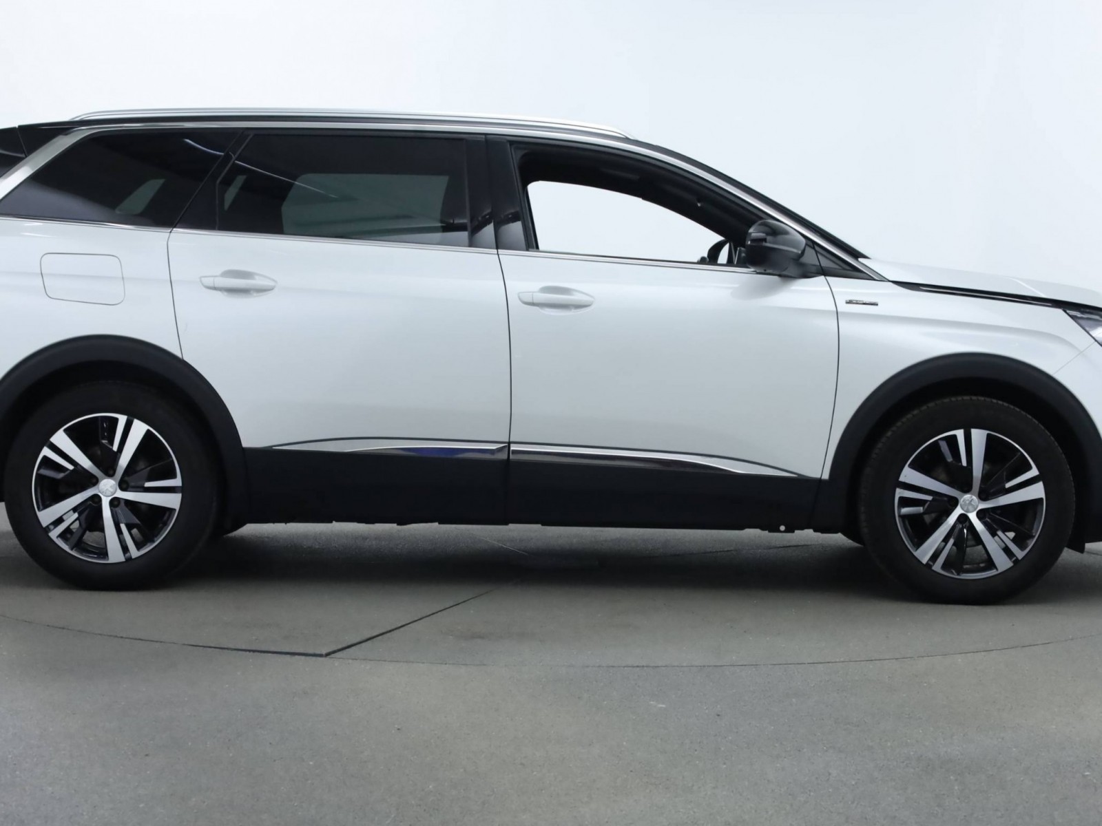 PEUGEOT - 5008 - #182237 - 24