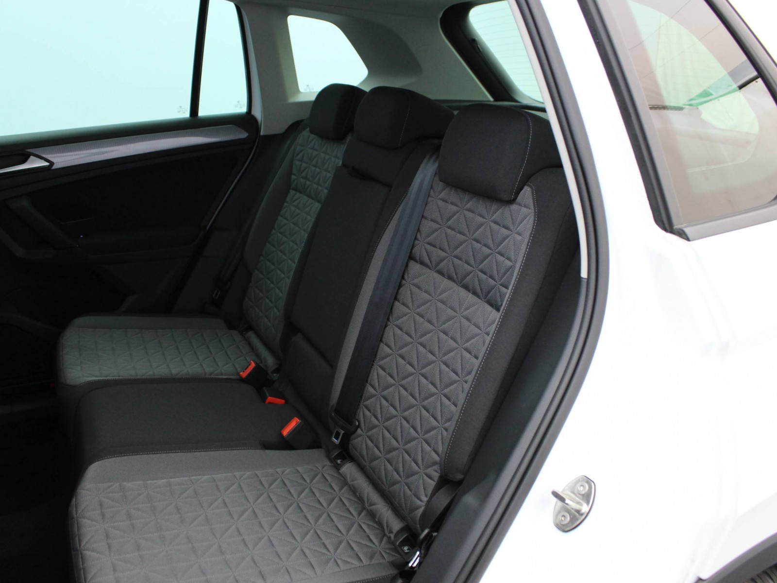 VOLKSWAGEN - TIGUAN - #182136 - 8