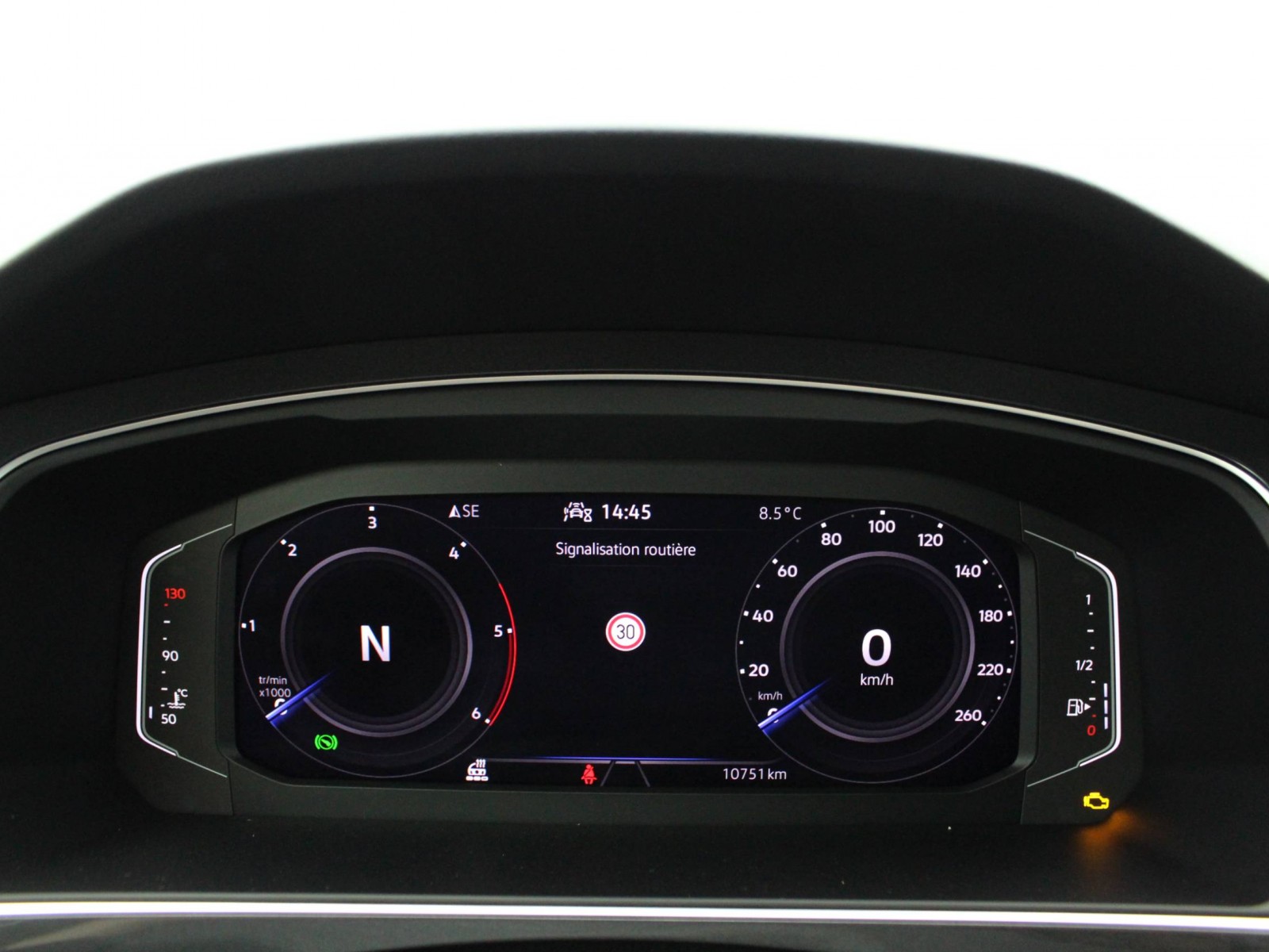 VOLKSWAGEN - TIGUAN - #182136 - 12