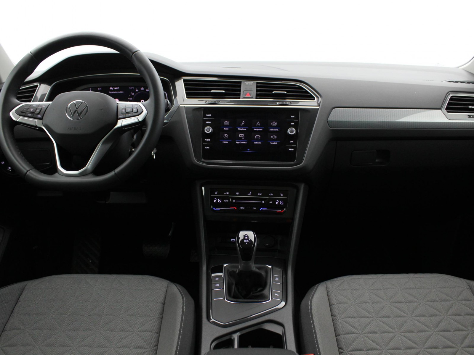 VOLKSWAGEN - TIGUAN - #182136 - 15