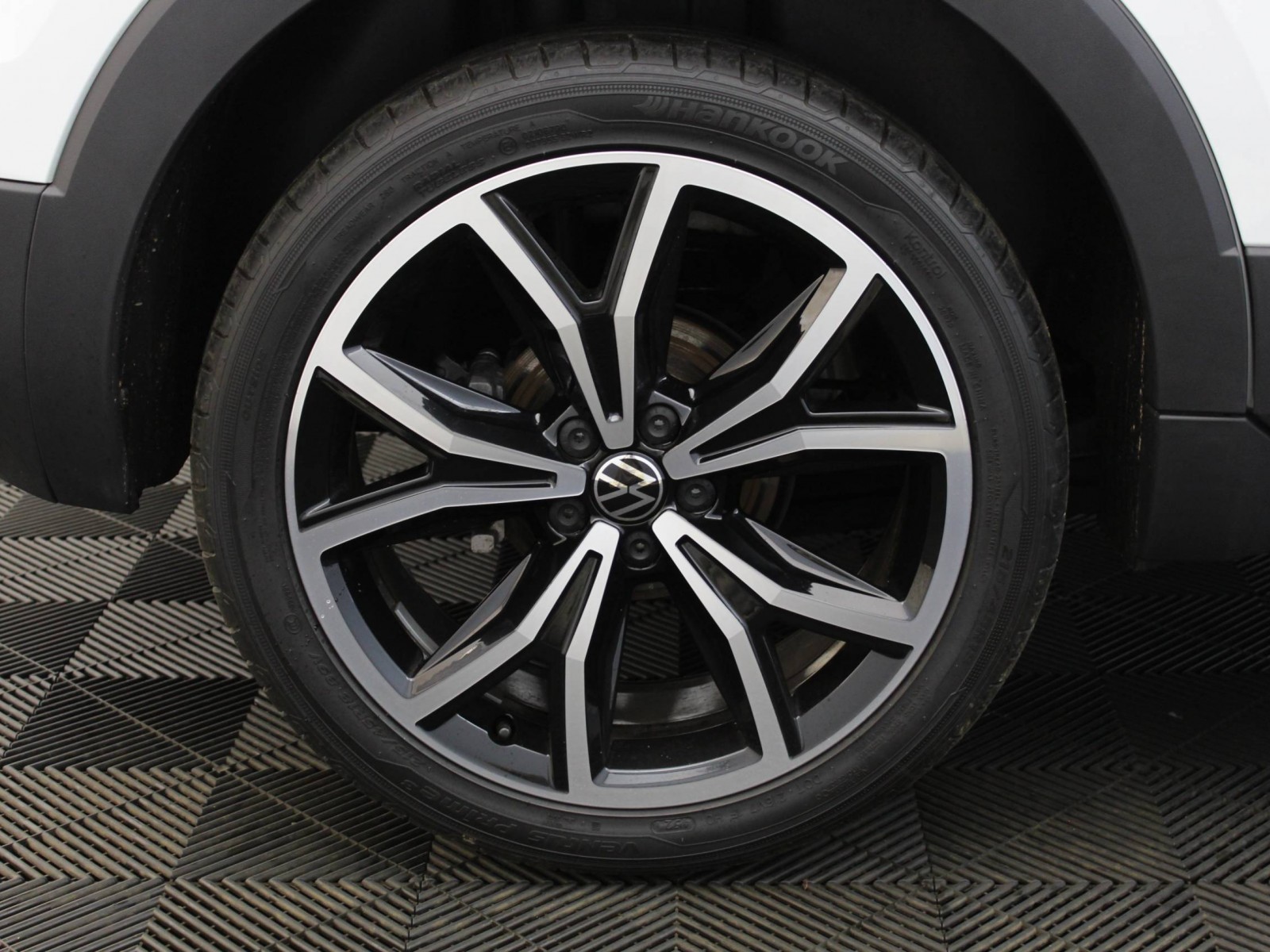 VOLKSWAGEN - T-CROSS - #182132 - 6