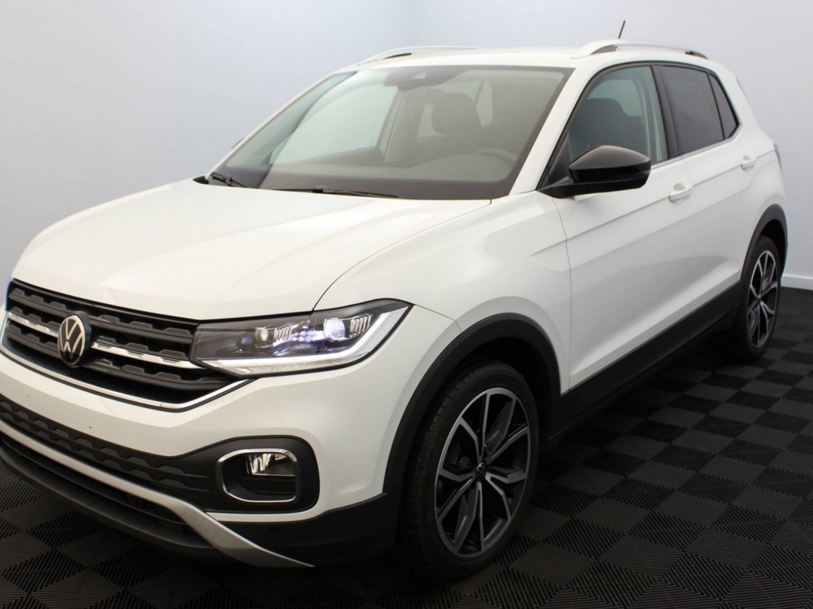 VOLKSWAGEN - T-CROSS - #182131 - 16